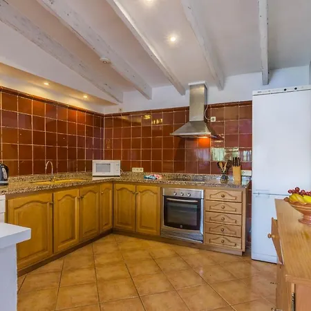 Villa Fullos *